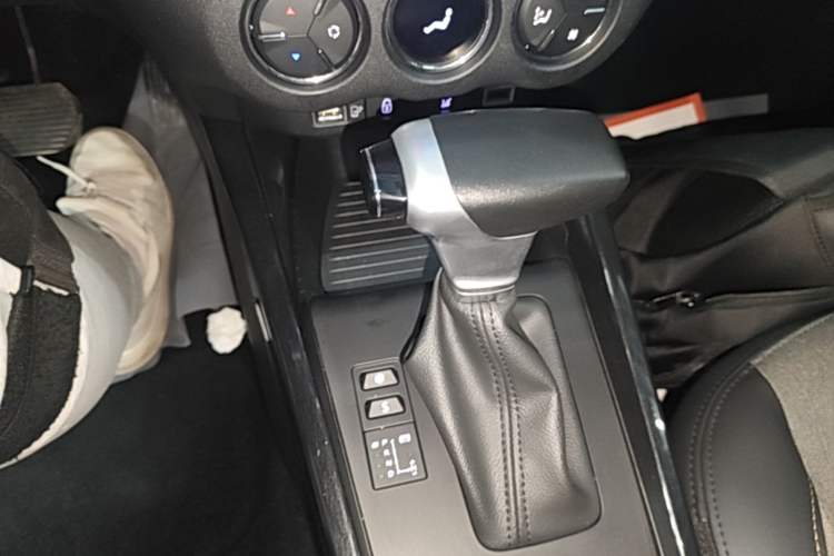 Used Citroen C3-XR 2019 230THP DCT ORIGINS Centennial Deluxe Edition Gear Lever
