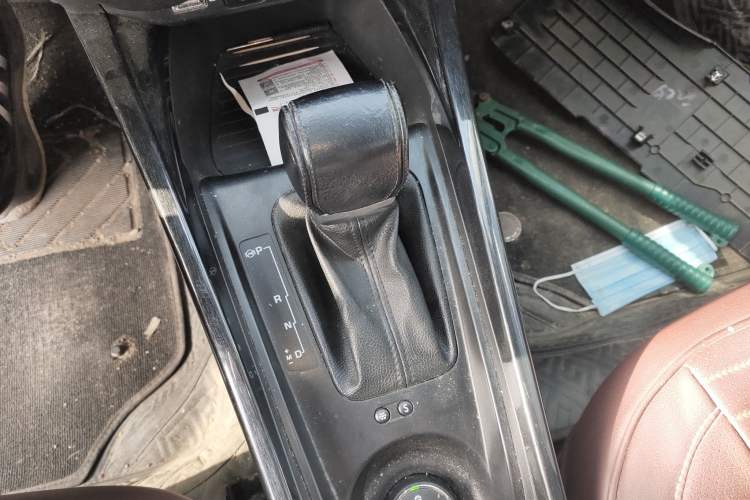 Used Citroen C3-XR 2019 190THP Automatic Xueying Edition Gear Lever
