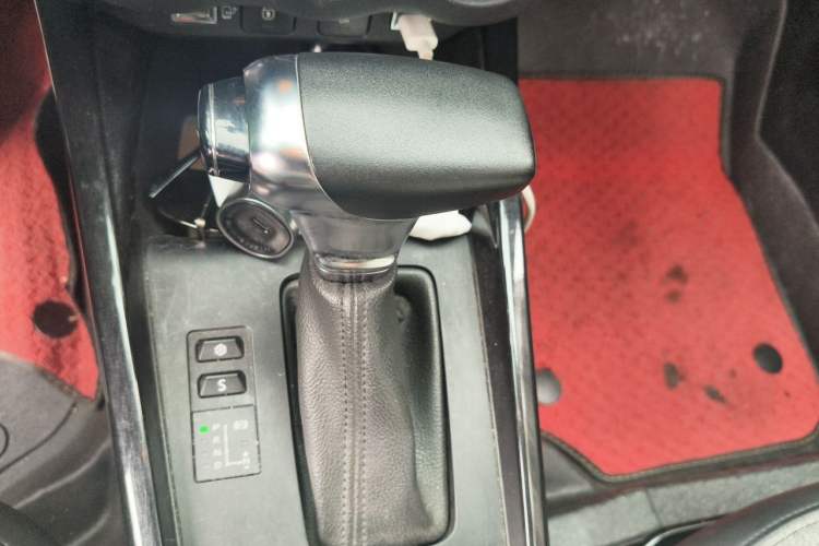 Used Citroen C3-XR 2019 230THP DCT ORIGINS Centennial Deluxe Edition Gear Lever