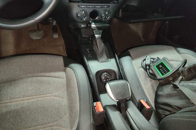 Used Citroen C3-XR 2019 230THP DCT Yue Ling Edition Gear Lever