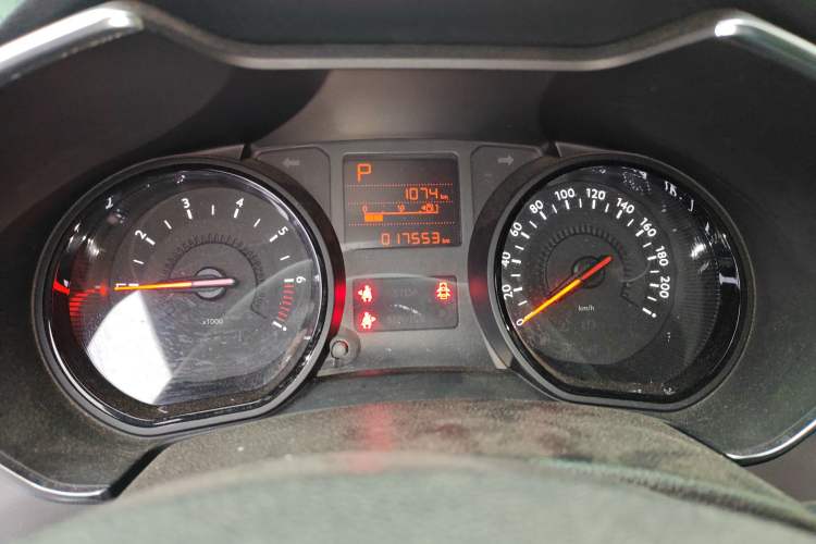 Used Citroen C3-XR 2019 230THP DCT Active Version Instrument Cluster