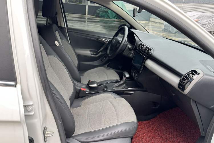Used Citroen C3-XR 2019 230THP DCT Yue Ling Edition Interior 4
