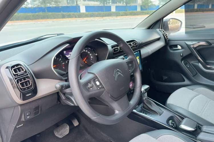 Used Citroen C3-XR 2019 230THP DCT Yue Ling Edition Interior 4