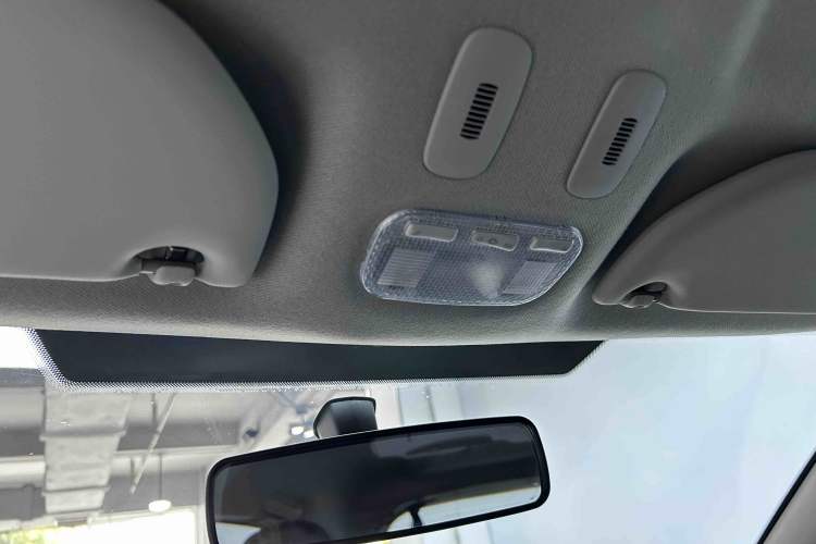 Used Citroen C3-XR 2019 230THP DCT ORIGINS Centennial Deluxe Edition Interior 9