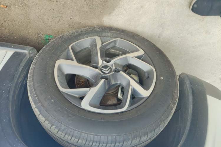 Used Citroen C3-XR 2019 1.6L Automatic Enjoyment Version Left Front Wheel Hub