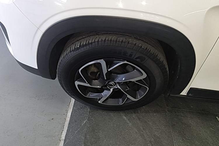 Used Citroen C3-XR 2019 230THP DCT ORIGINS Centennial Deluxe Edition Left Front Wheel Hub