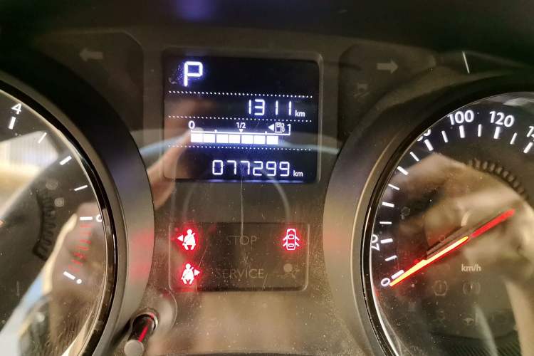 Used Citroen C3-XR 2019 230THP DCT Yue Ling Edition Odometer Close Up