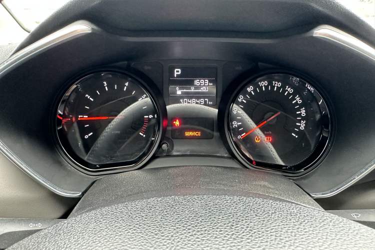 Used Citroen C3-XR 2019 230THP DCT Yue Ling Edition Odometer Close Up