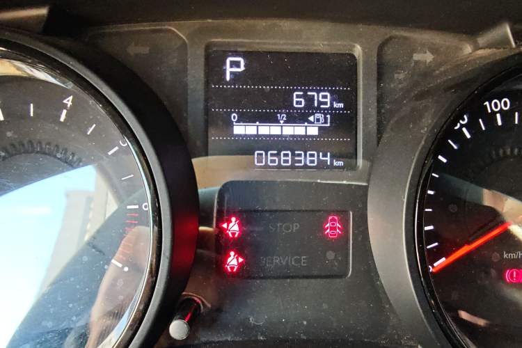 Used Citroen C3-XR 2019 190THP Automatic Xueying Edition Odometer Close Up