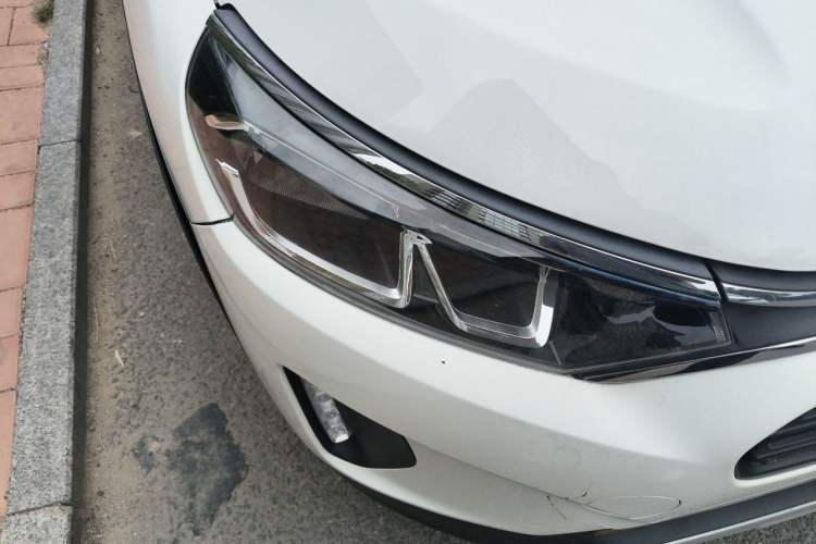 Used Citroen C3-XR 2019 230THP DCT ORIGINS Centennial Deluxe Edition Right Front Headlight