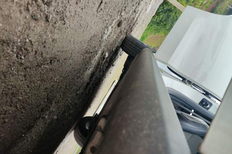 Used Citroen C3-XR 2019 1.6L Automatic Enjoyment Version Right Side Sill