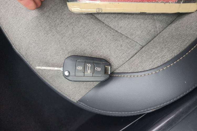 Used Citroen C3-XR 2019 230THP DCT ORIGINS Centennial Deluxe Edition Vehicle Key