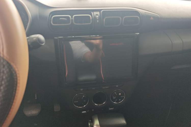Used Citroen C3-XR 2020 230THP DCT C-Series Trendy Edition Audio And AC Panel