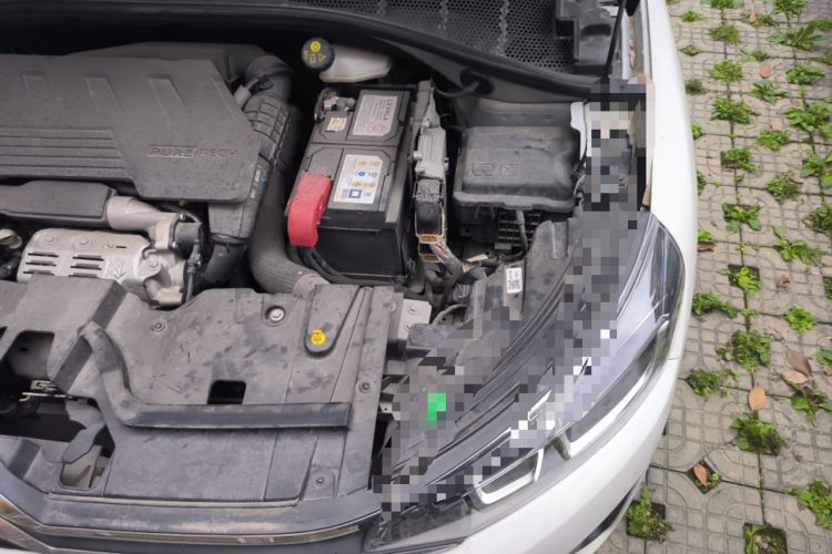 Used Citroen C3-XR 2020 230THP DCT C-Series Trendy Edition Engine Bay Left