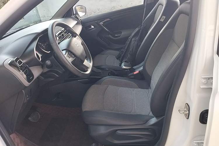 Used Citroen C3-XR 2020 230THP DCT C-Series Trendy Edition Left Front Seat