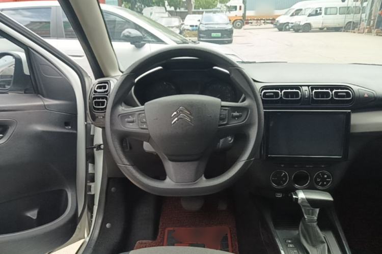 Used Citroen C3-XR 2020 230THP DCT C-Series Trendy Edition Steering Wheel