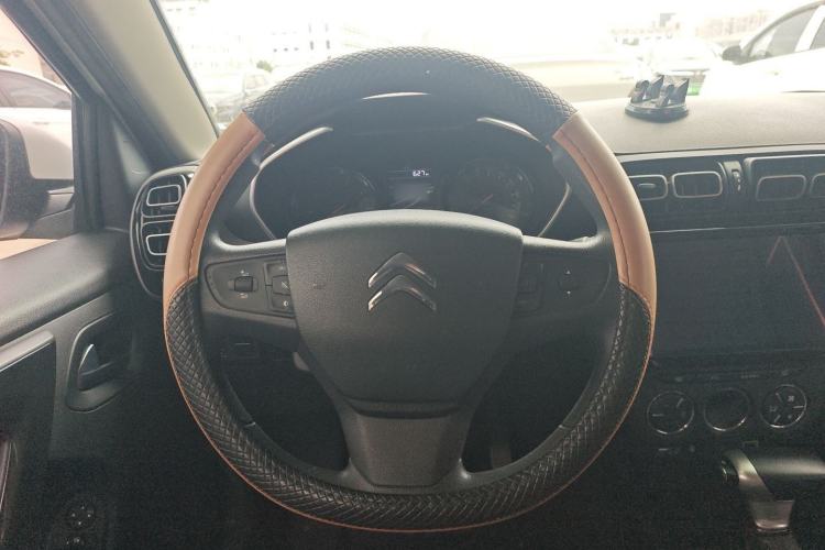 Used Citroen C3-XR 2020 230THP DCT C-Series Trendy Edition Steering Wheel