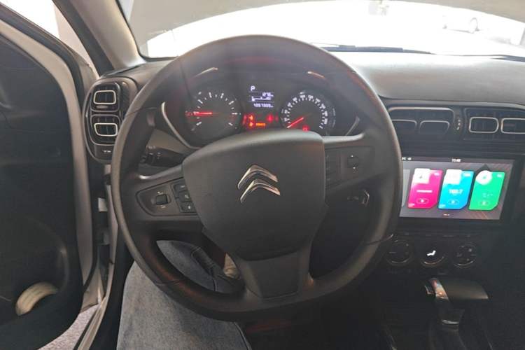 Used Citroen C3-XR 2020 230THP DCT C-Series Trendy Edition Steering Wheel