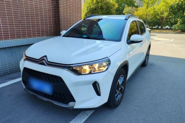 Ojetý Citroen C3-XR 2021 190THP DCT ZhiShang Edition
