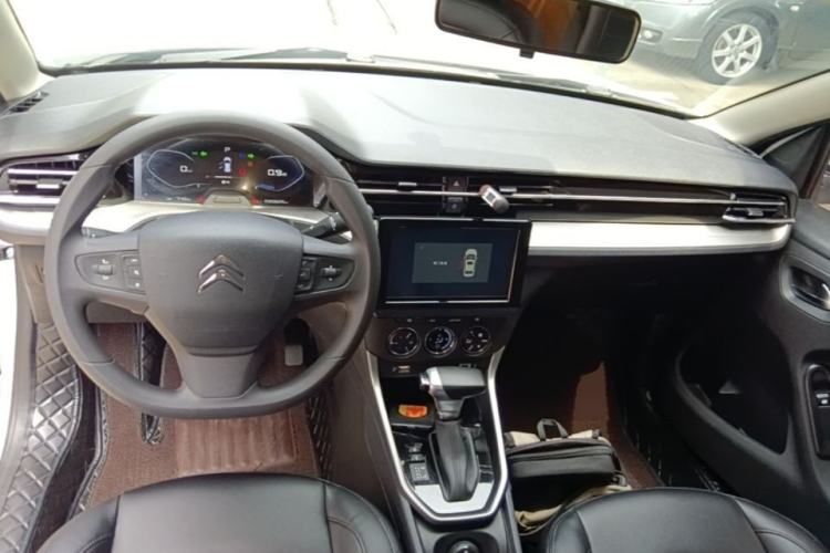Used Citroen C3-XR 2021 190THP DCT ZhiShang Edition Center Console