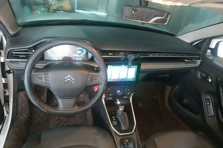 Used Citroen C3-XR 2021 190THP DCT ZhiShang Edition Center Console