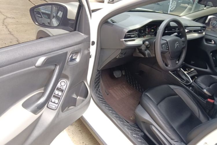 Used Citroen C3-XR 2021 190THP DCT ZhiShang Edition Driver Seat