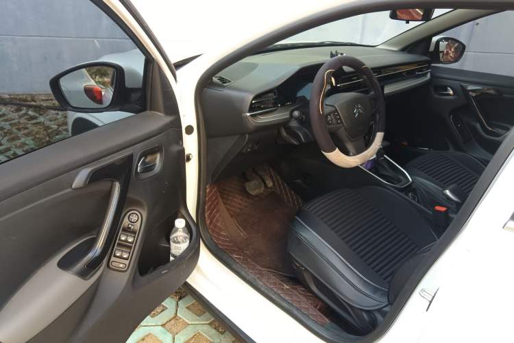 Used Citroen C3-XR 2021 190THP DCT ZhiShang Edition Driver Seat