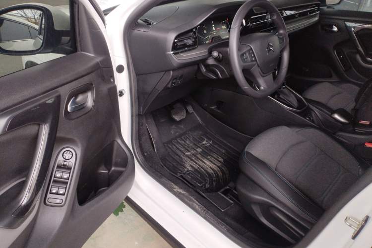 Used Citroen C3-XR 2021 190THP DCT ZhiShang Edition Driver Seat