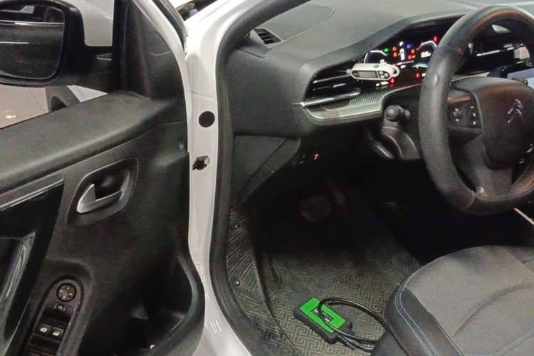 Used Citroen C3-XR 2021 190THP DCT ZhiShang Edition Driver Seat