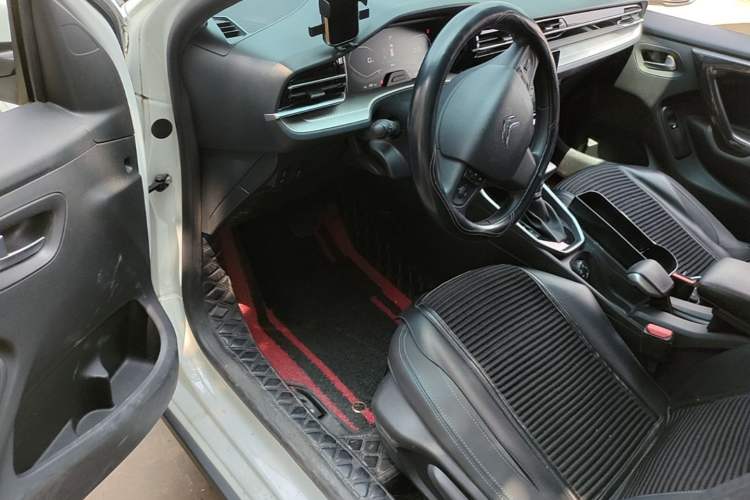 Used Citroen C3-XR 2021 190THP DCT ZhiShang Edition Driver Seat