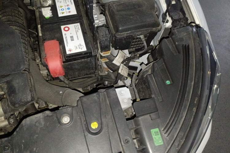 Used Citroen C3-XR 2021 190THP DCT ZhiShang Edition Engine Bay Left