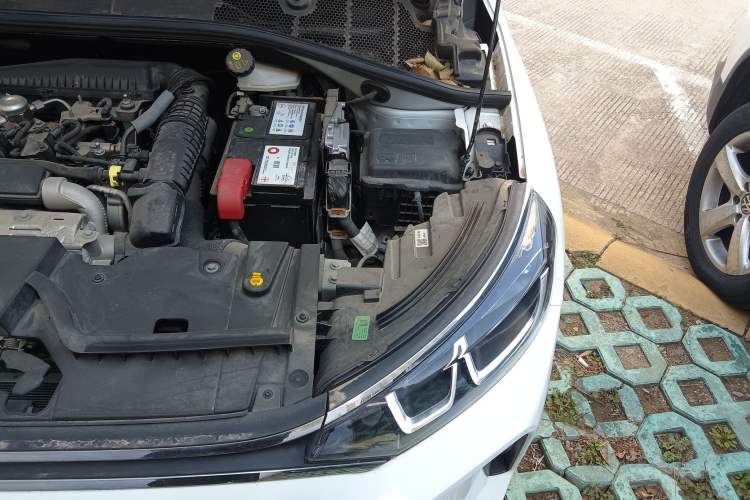 Used Citroen C3-XR 2021 190THP DCT ZhiShang Edition Engine Bay Left
