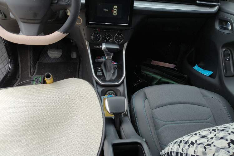 Used Citroen C3-XR 2021 190THP DCT ZhiShang Edition Gear Lever