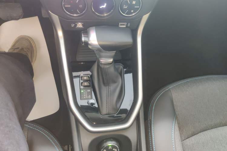 Used Citroen C3-XR 2021 190THP DCT ZhiShang Edition Gear Lever