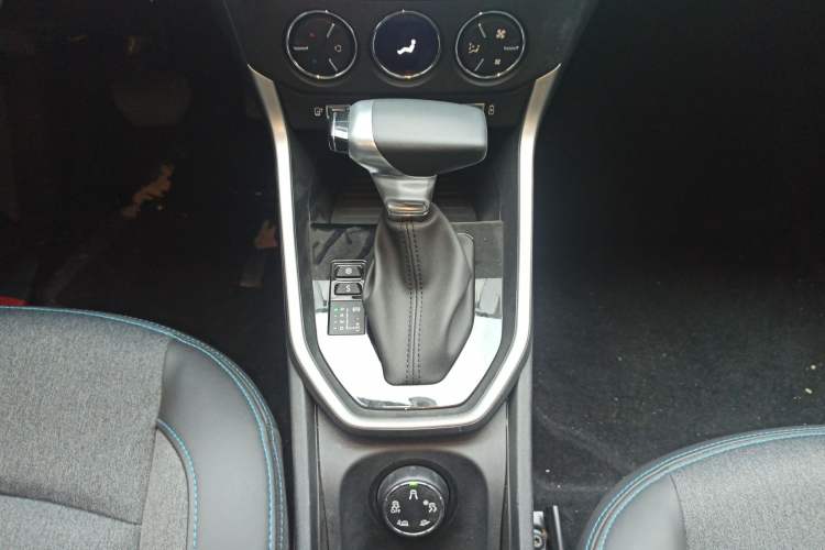 Used Citroen C3-XR 2021 190THP DCT ZhiShang Edition Gear Lever