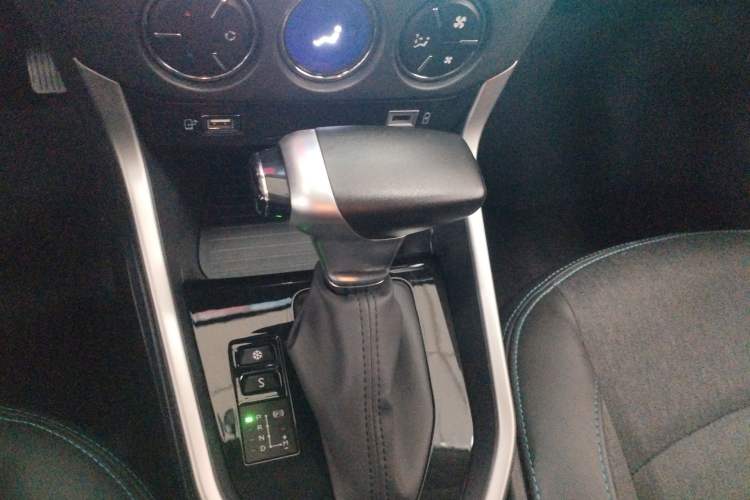 Used Citroen C3-XR 2021 190THP DCT ZhiShang Edition Gear Lever