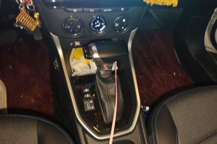 Used Citroen C3-XR 2021 190THP DCT ZhiShang Edition Gear Lever