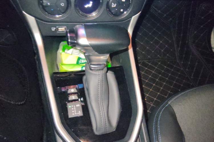 Used Citroen C3-XR 2021 190THP DCT ZhiShang Edition Gear Lever