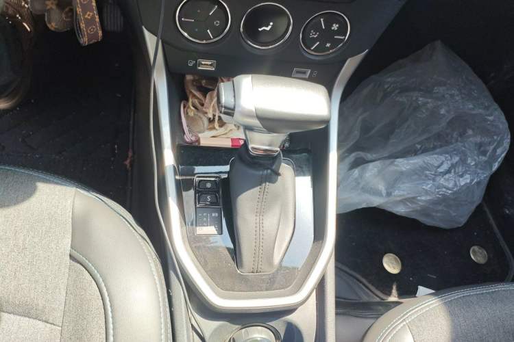 Used Citroen C3-XR 2021 190THP DCT ZhiShang Edition Gear Lever