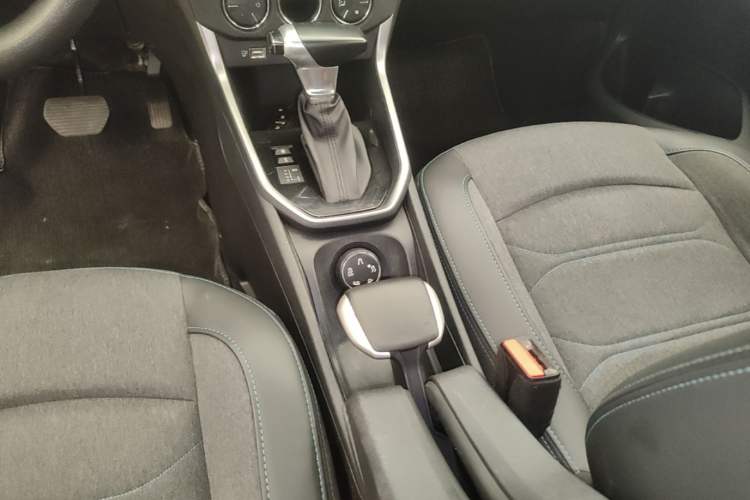 Used Citroen C3-XR 2021 190THP DCT ZhiShang Edition Gear Lever