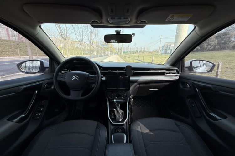 Used Citroen C3-XR 2021 190THP DCT ZhiShang Edition Interior 1