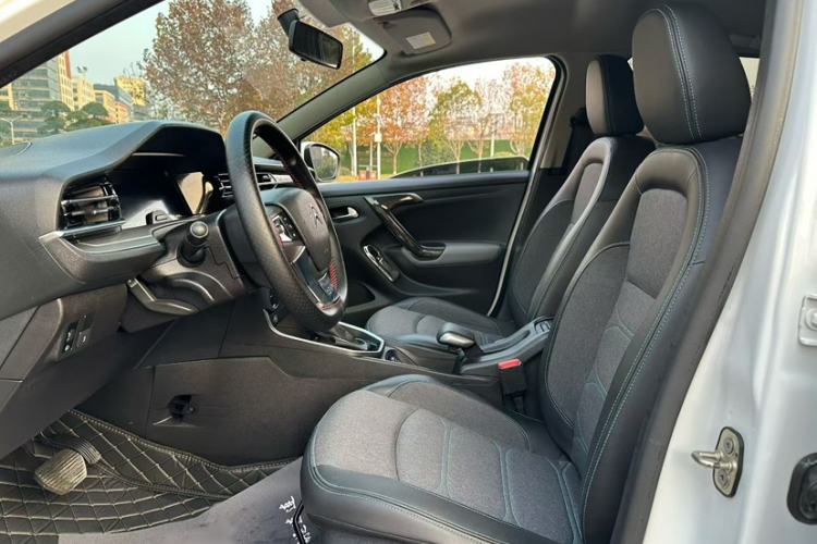 Used Citroen C3-XR 2021 190THP DCT ZhiShang Edition Interior 2