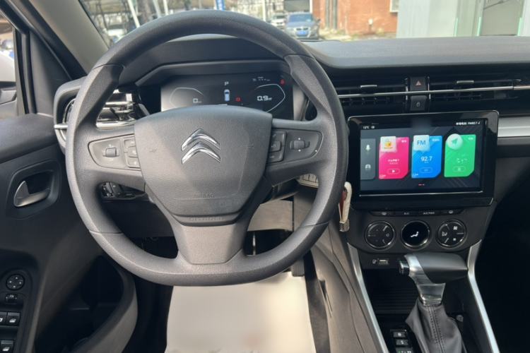 Used Citroen C3-XR 2021 190THP DCT ZhiShang Edition Interior 2