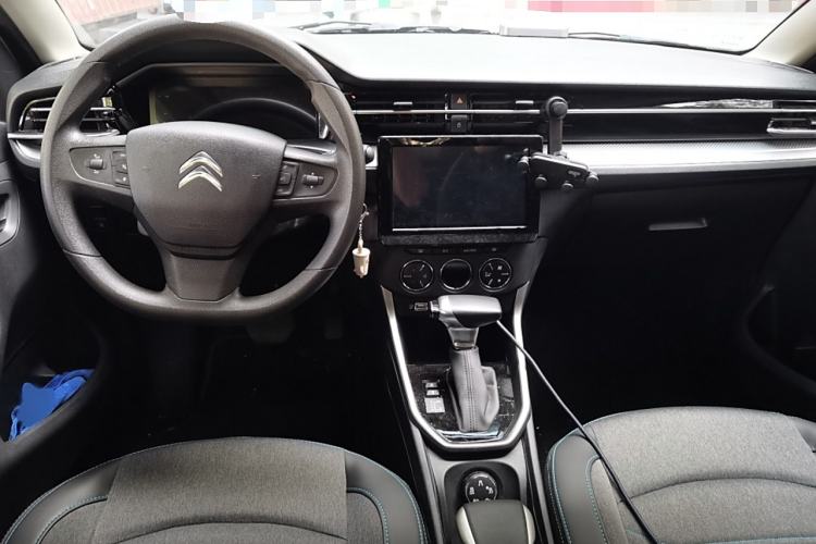 Used Citroen C3-XR 2021 190THP DCT ZhiShang Edition Interior 2