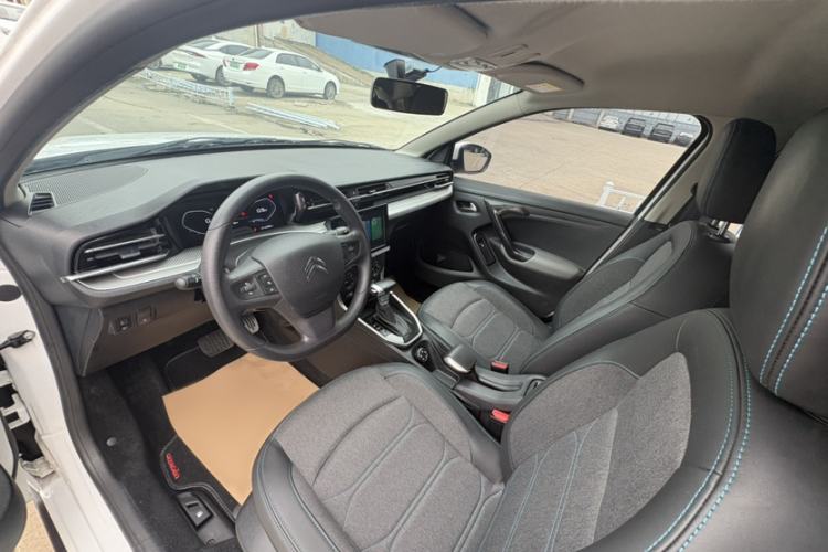 Used Citroen C3-XR 2021 190THP DCT ZhiShang Edition Interior 2