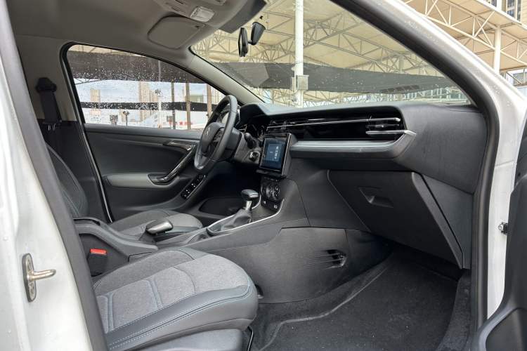Used Citroen C3-XR 2021 190THP DCT ZhiShang Edition Interior 3