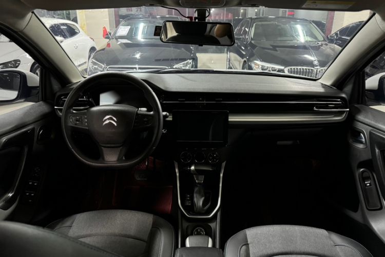 Used Citroen C3-XR 2021 190THP DCT ZhiShang Edition Interior 3