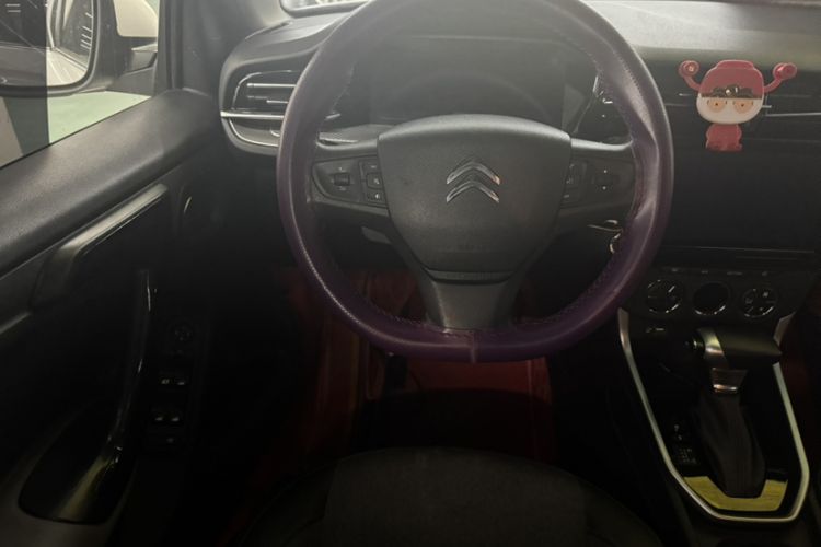 Used Citroen C3-XR 2021 190THP DCT ZhiShang Edition Interior 3