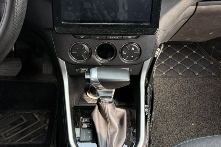 Used Citroen C3-XR 2021 190THP DCT ZhiShang Edition Interior 3