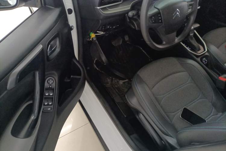 Used Citroen C3-XR 2021 190THP DCT ZhiShang Edition Interior 3